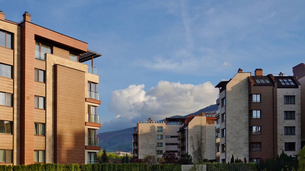 Rising Incomes Multifamily Investors